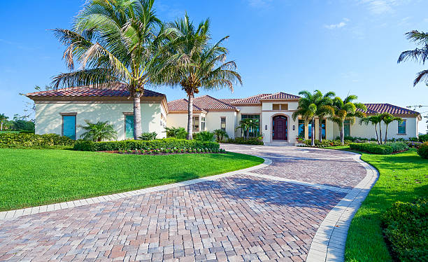 Best Driveway Pavers Near Me  in Blue Earth, MN